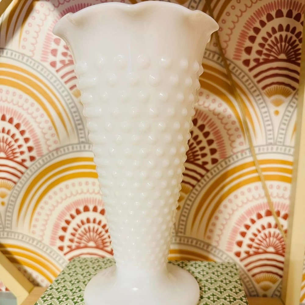 MCM Anchor Hocking Hobnail Milk Glass Vase Dots White Trumpet Shape Scallop 9"